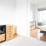 Luminous Apt - Plant Garden